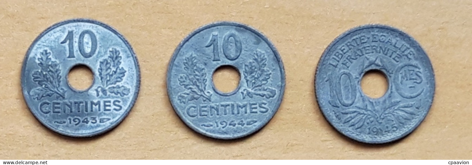 3 PIÈCES: 10 CENTIMES (1943, 1944, 1945) - 10 Centimes