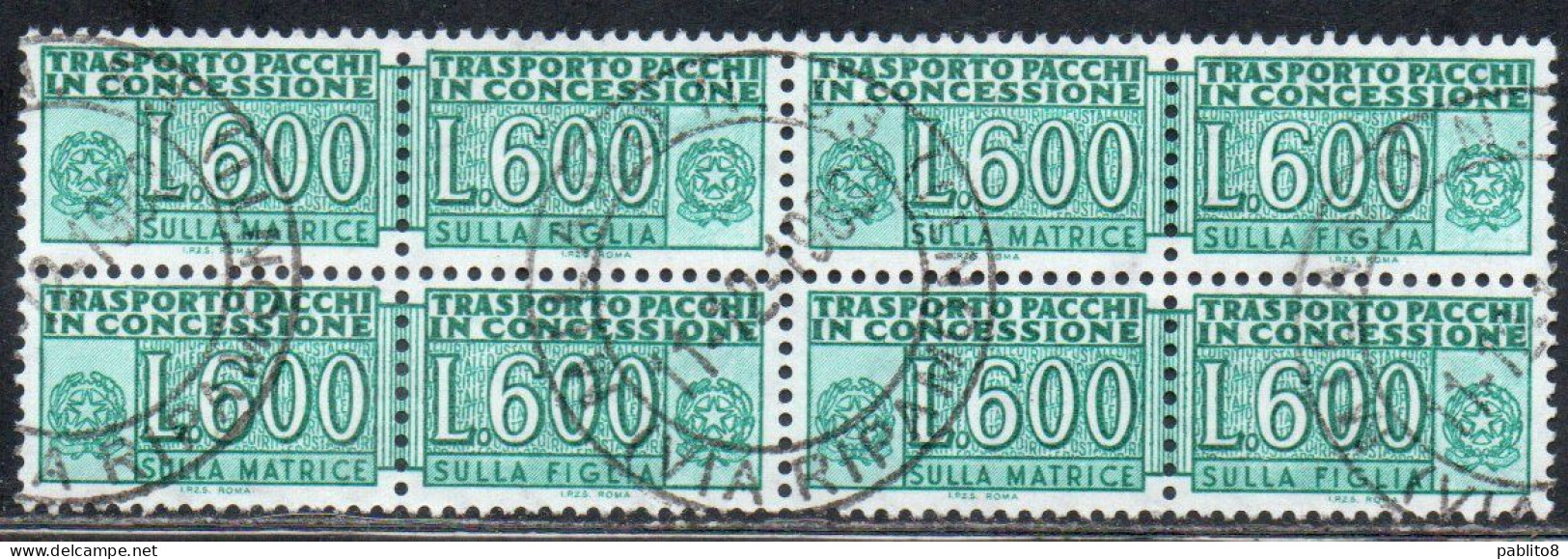 ITALIA REPUBBLICA ITALY REPUBLIC 1955 1981 PACCHI IN CONCESSIONE PARCEL POST STELLE STARS 1979 LIRE 600 USATO USED OBLIT - Consigned Parcels