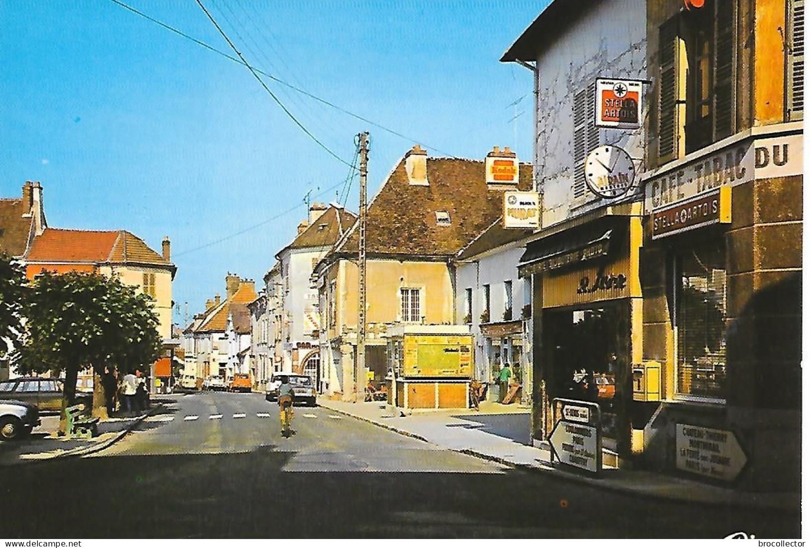 REBAIS  ( 77 ) -  Rue Commerçante ( C.P.M. , Gd - Ft ) - Rebais