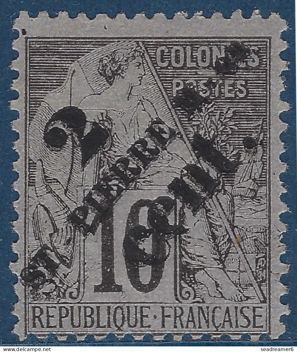 France Colonies ST Pierre Et Miquelon N°38b 2c Sur 10c Noir Sur Lilas Variété Triple Surcharge TTB Signé SCHELLER - Nuovi