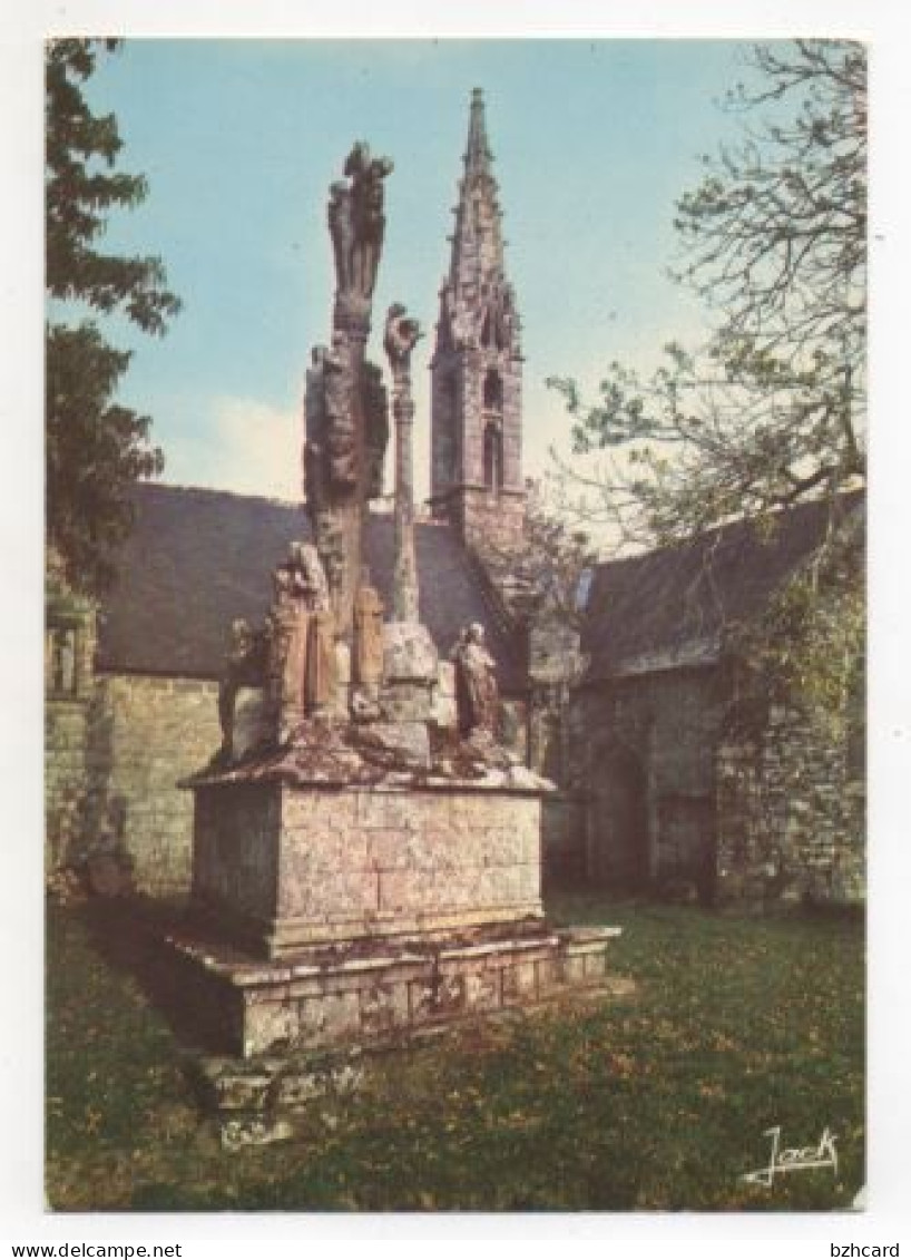 Combrit Chapelle De Saint Vennec Et Calvaire à Socle Triangulaire - Combrit Ste-Marine