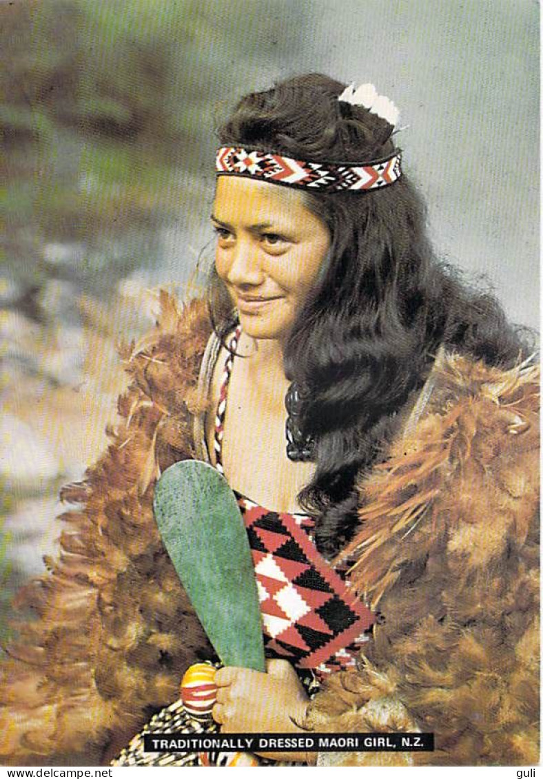 NOUVELLE ZELANDE Traditionally Dressed MAORI GIRL Femme Beauté Maorie  New Zealand  *PRIX FIXE - Nouvelle-Zélande