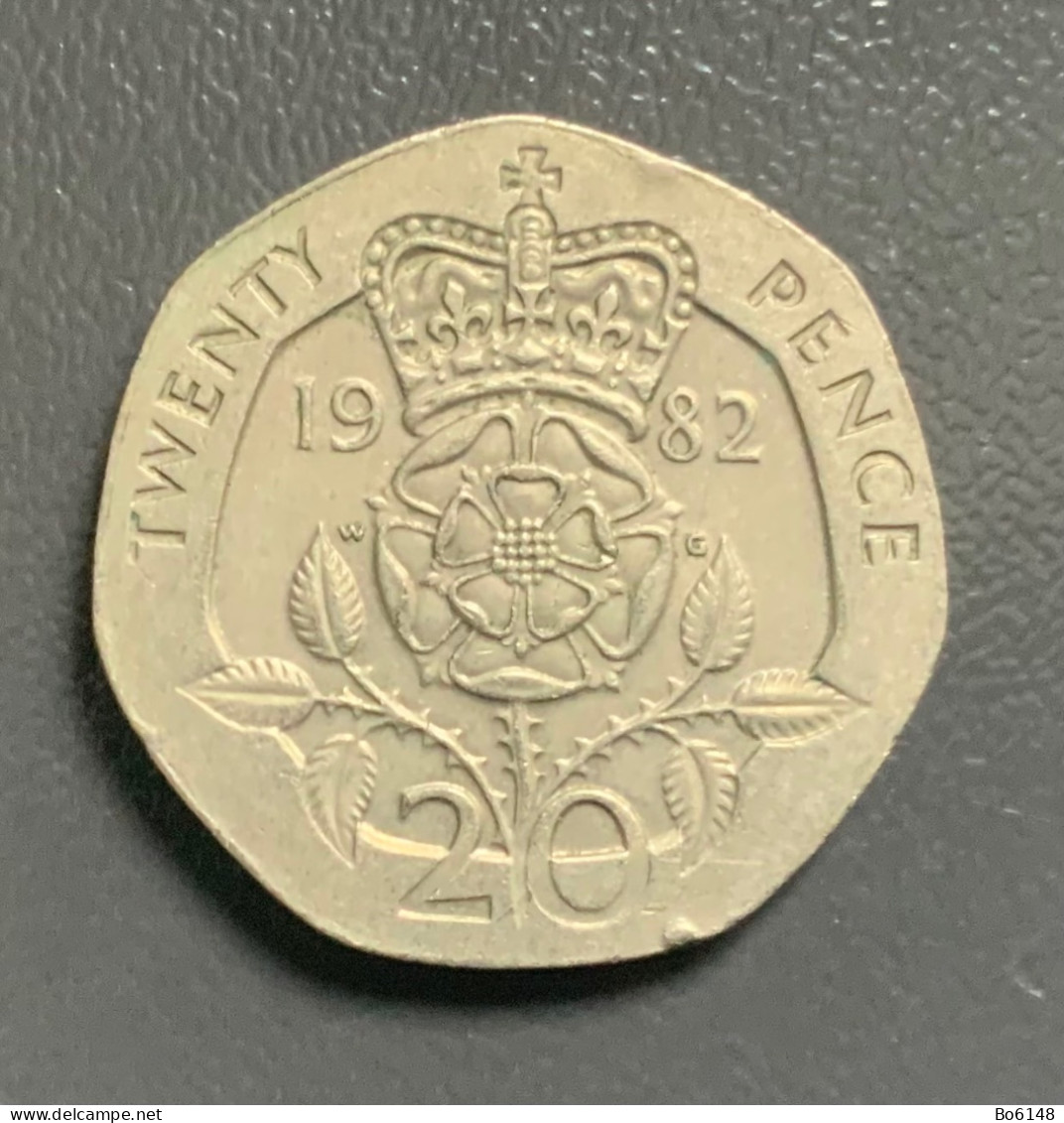 INGHILTERRA - GREAT BRITAIN - 1982 - 20 Pence Elisabetta II - 20 Pence