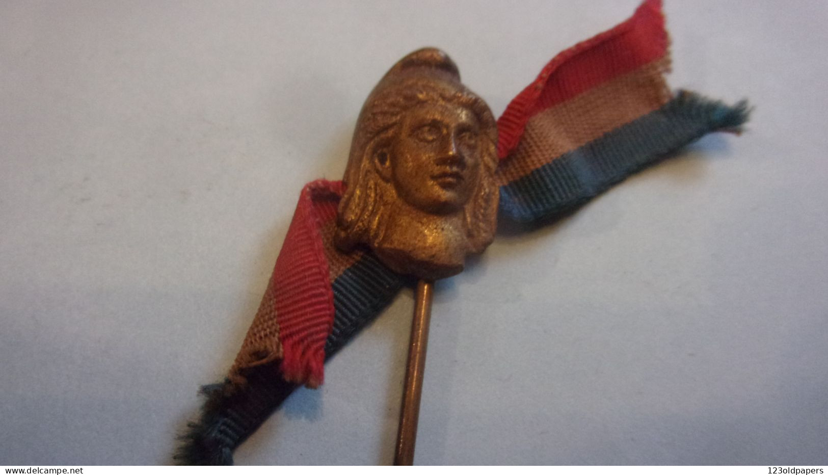 ANCIENNE BROCHE  EPINGLETTE MARIANNE DRAPEAU REPUBLIQUE - 1914-18