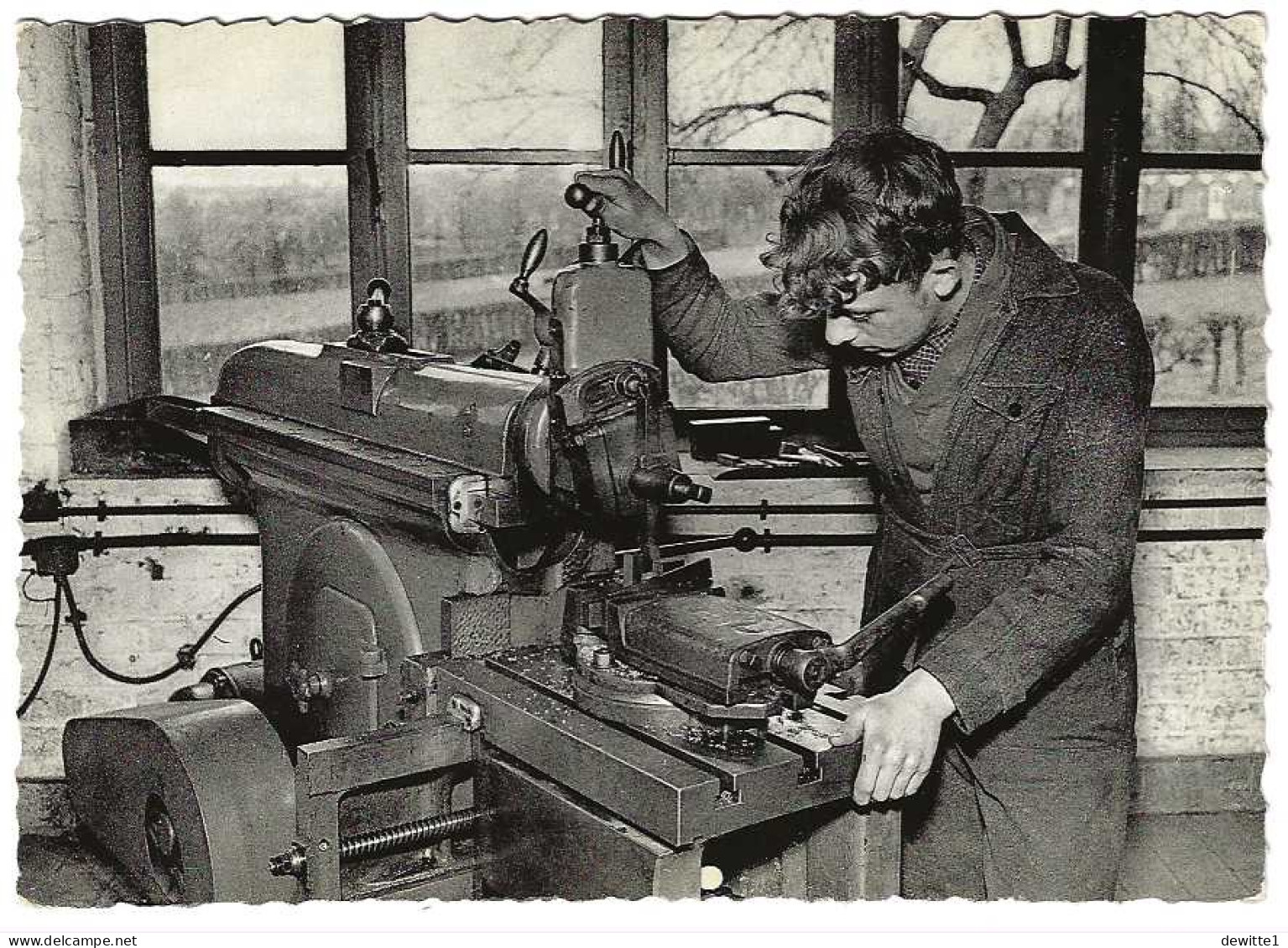 Saint-Georges-sur-Meuse. Institut Dominique Savio.   Don Bosco. - Saint-Georges-sur-Meuse