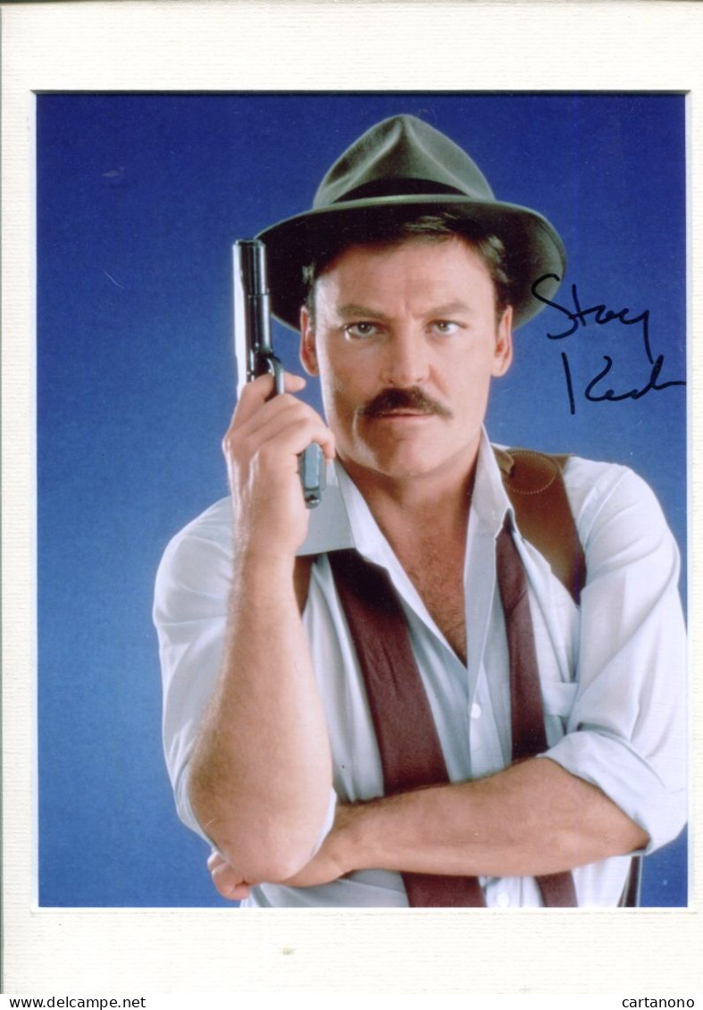 STACY KEACH [série TV Mike Hammer] - Signature Autographe Sur Photo - Autographes