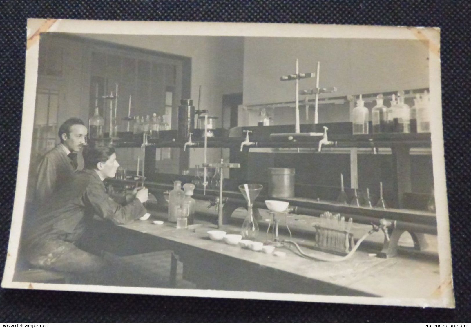 42  SAINT  ETIENNE  CARTE-PHOTO -   ECOLE NATIONALE SUPERIEURE DES MINES - 1927 - LE LABO - Orte