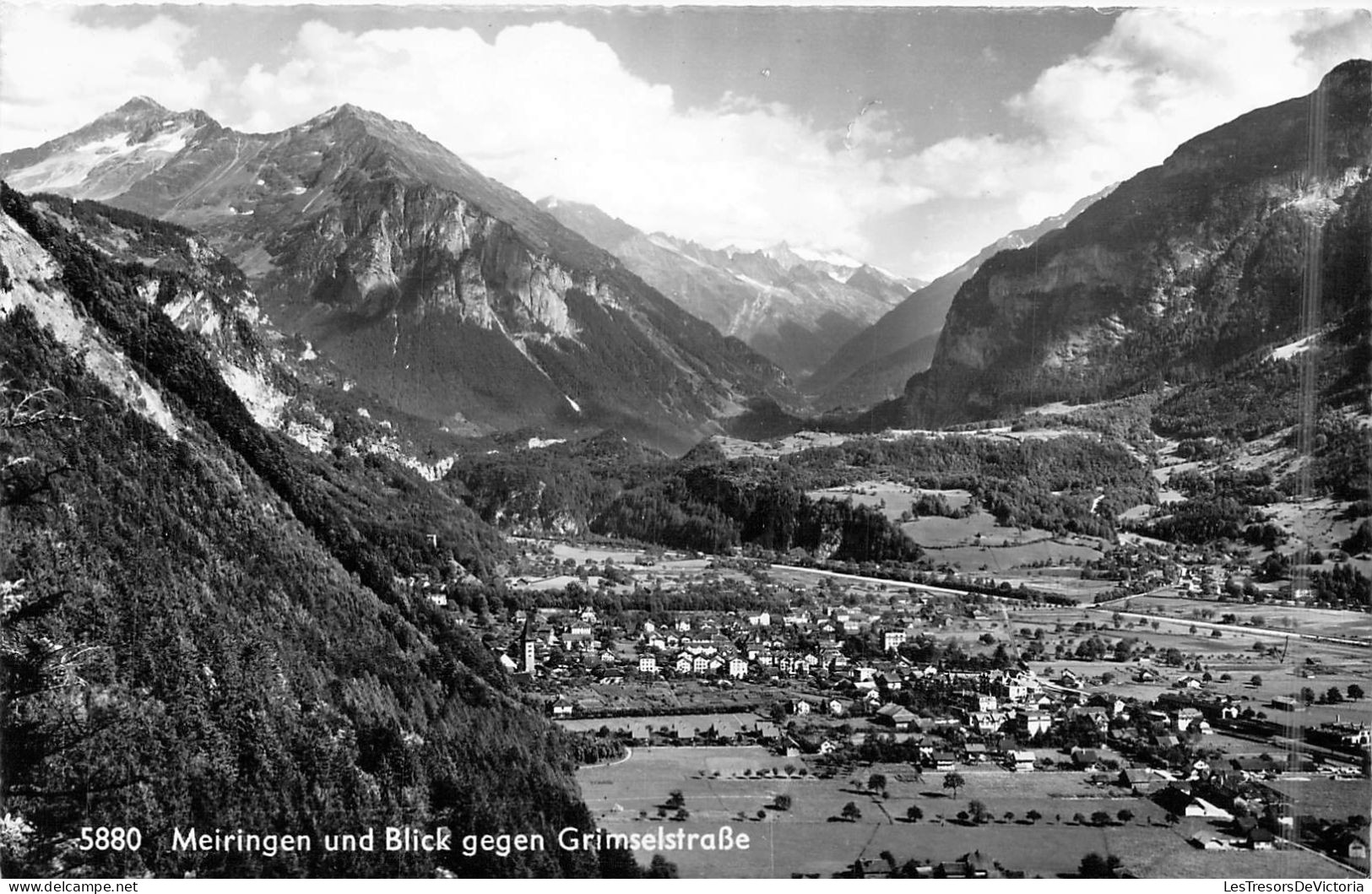 SUISSE - Meiringen Und Blick Gegen Grimselstrabe - Carte Postale Ancienne - Meiringen