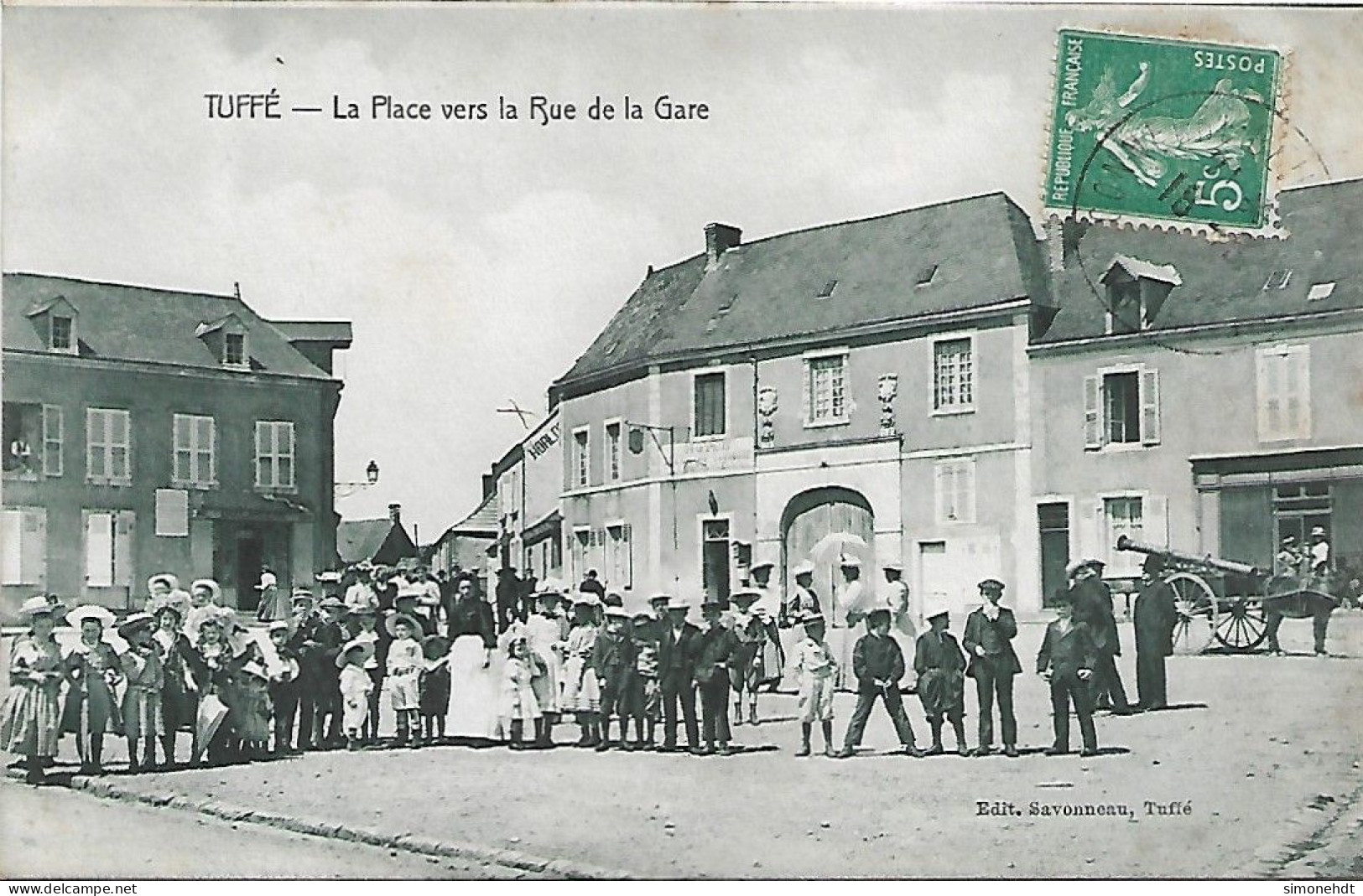 TUFFE - La Place Vers La  Rue De  La Gare - Tuffe