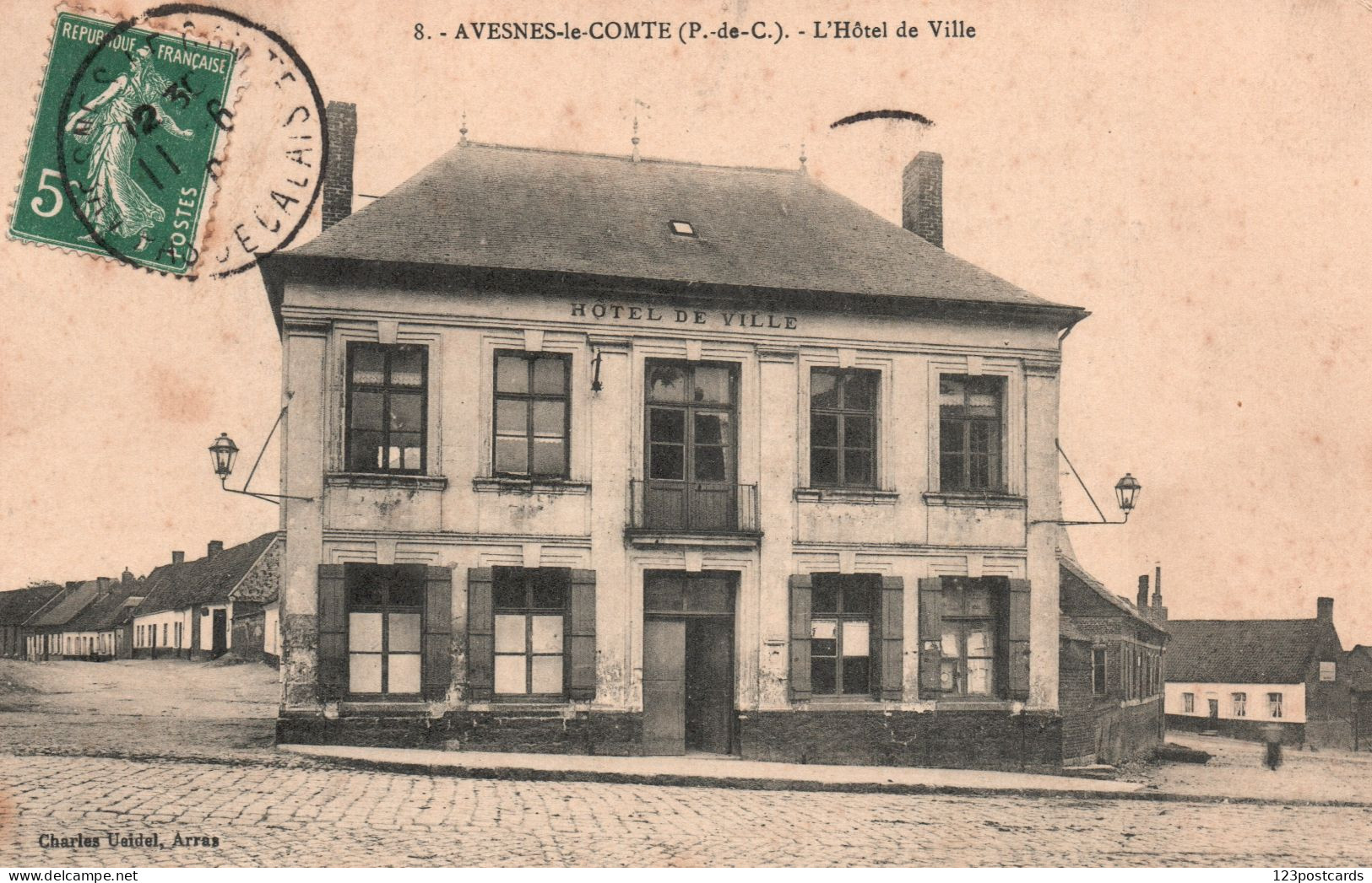 France - Avesnes-le-Comte (P.-de-C.) - L'Hôtel De Ville - 190X - Voyagée - Avesnes Le Comte