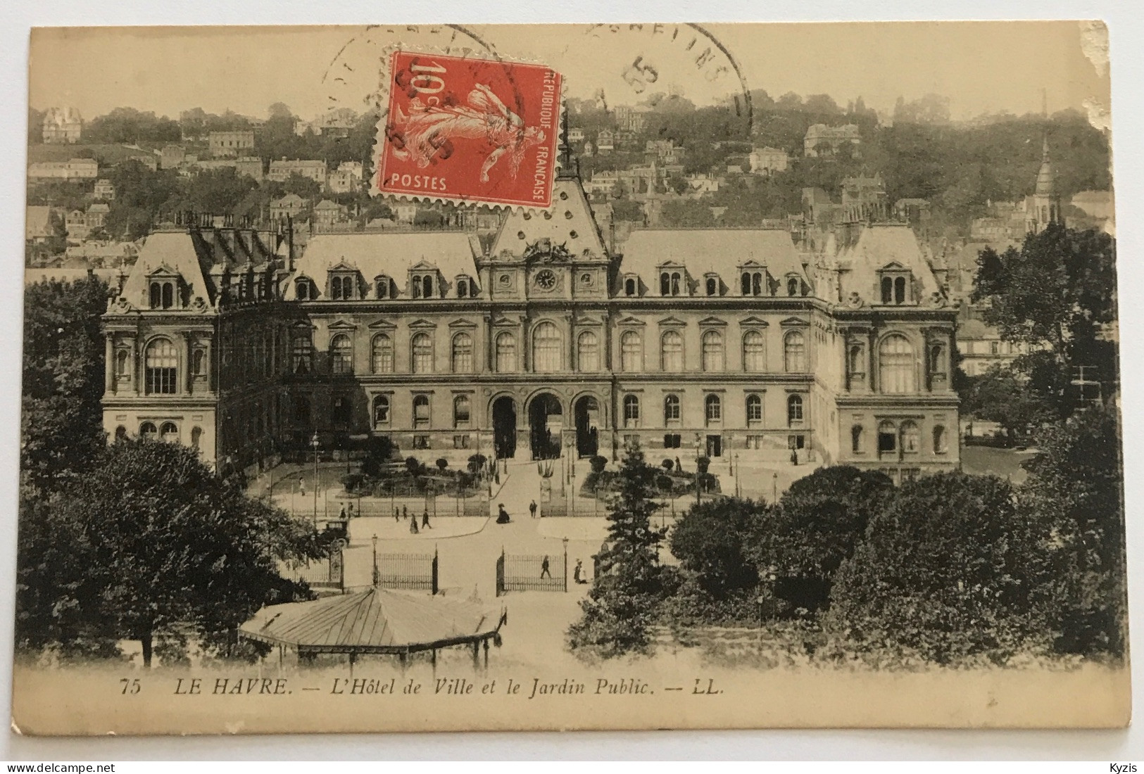 BELLE CPA - LE HAVRE — L’HÔTEL DE VILLE ET LE JARDIN PUBLIC - Square Saint-Roch