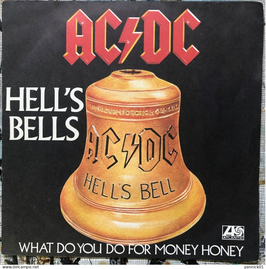 Revue ROCK HARD Hors Série Spécial AC/DC BACK IN BLACK + 45 Tours HELL'S BELLS - Hard Rock En Metal