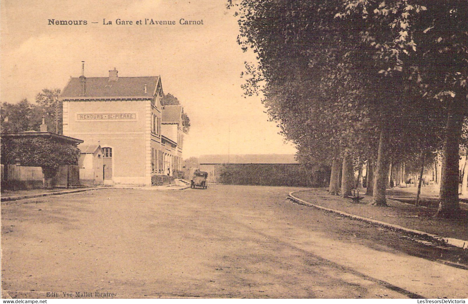 FRANCE - 77 - NEMOURS - La Gare Et L'Avenue Carnot - Carte Postale Ancienne - Nemours