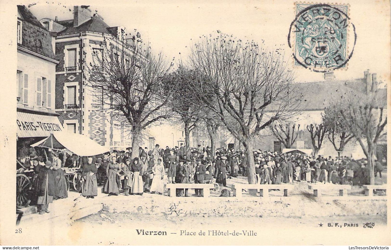 FRANCE - 18 - VIERZON - Place De L'Hôtel De Ville  - Carte Postale Ancienne - Vierzon