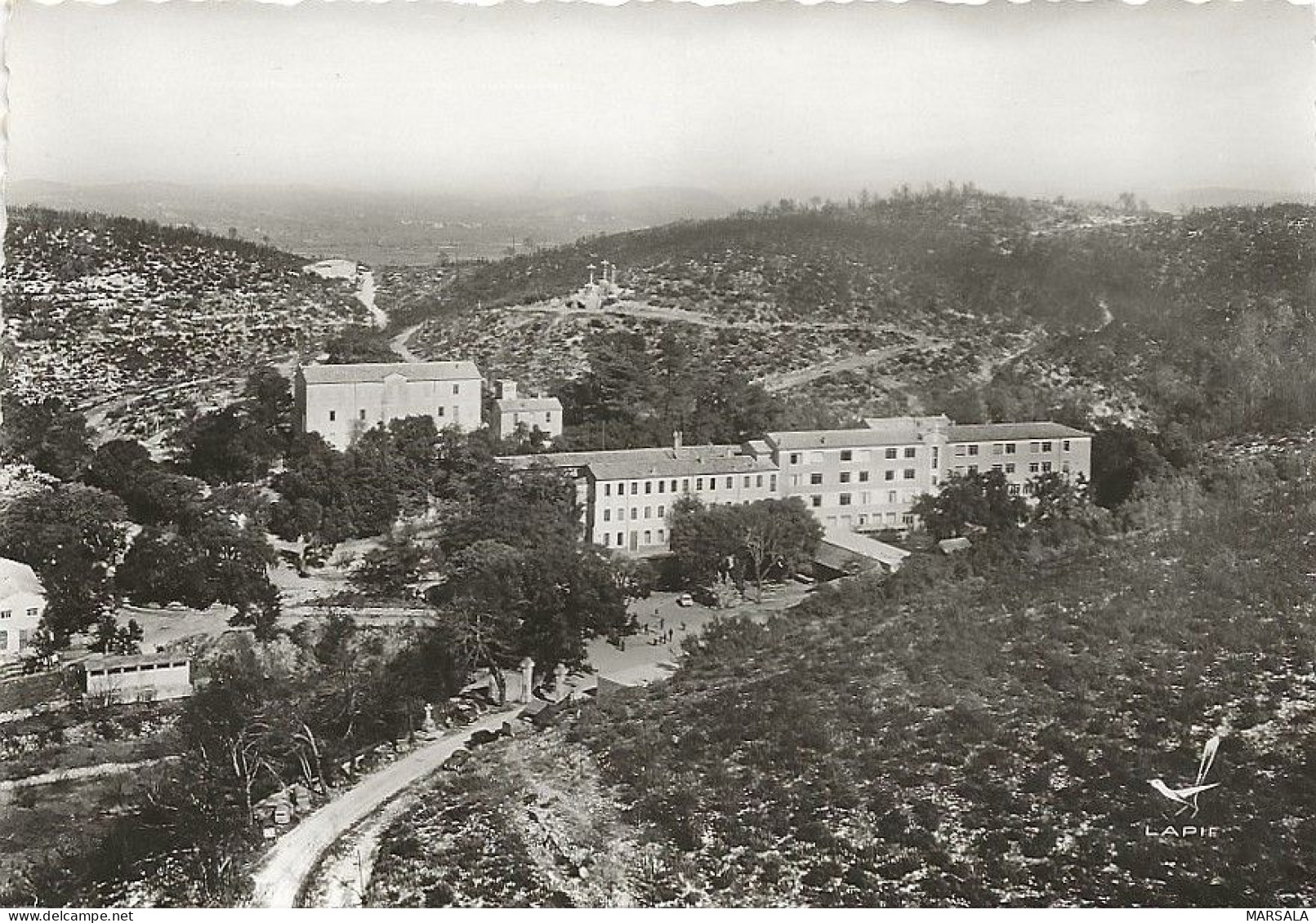 CPSM Notre-Dame-de-la-Rouvière  Le Bâtiment Scolaire - Notre-Dame-de-la-Rouvière