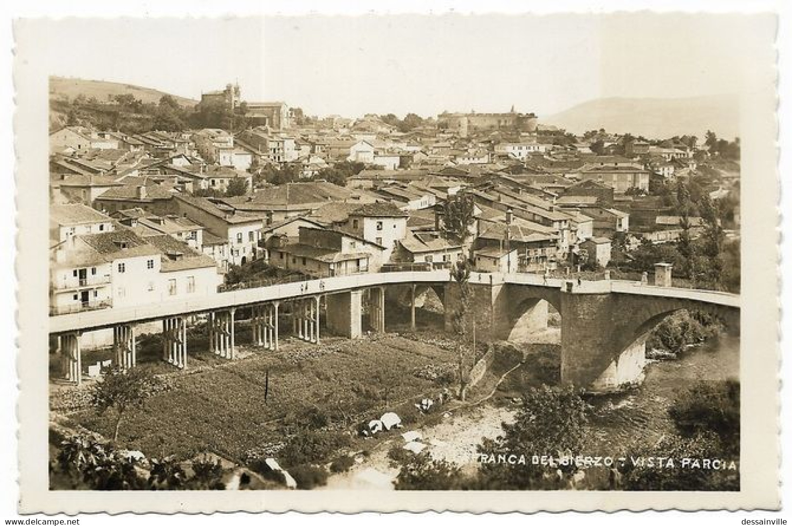 VILLAFRANCA DEL BIERZO - Vista Parcial - León