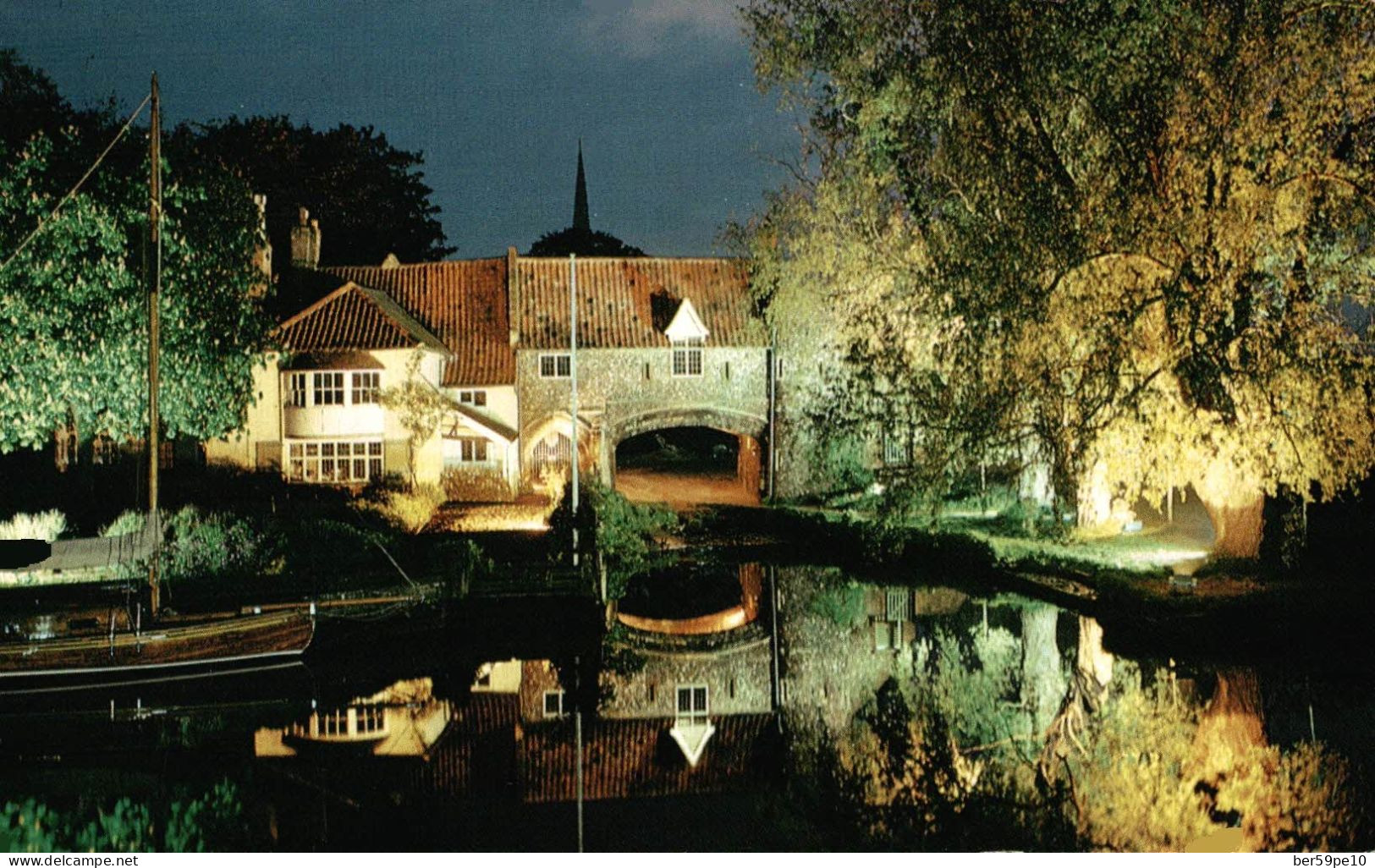 ANGLETERRE PULL'S FERRY NORWICH FLOODLIT - Norwich