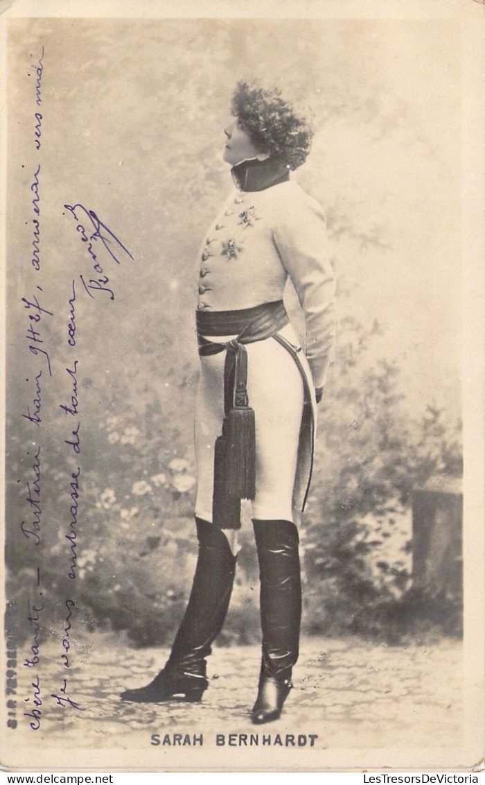 CELEBRITES - Sarah BERNHARDT - Uniforme - Carte Postale Ancienne - Künstler