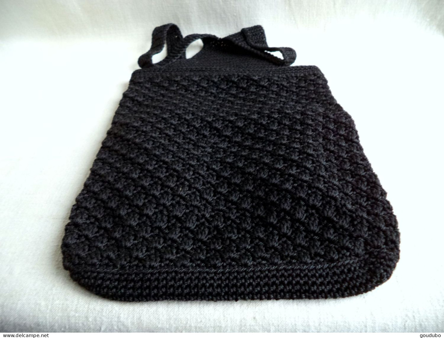 Sac à Dos Crochet Noir Fermeture éclair Poche Intèrieure. - Andere & Zonder Classificatie