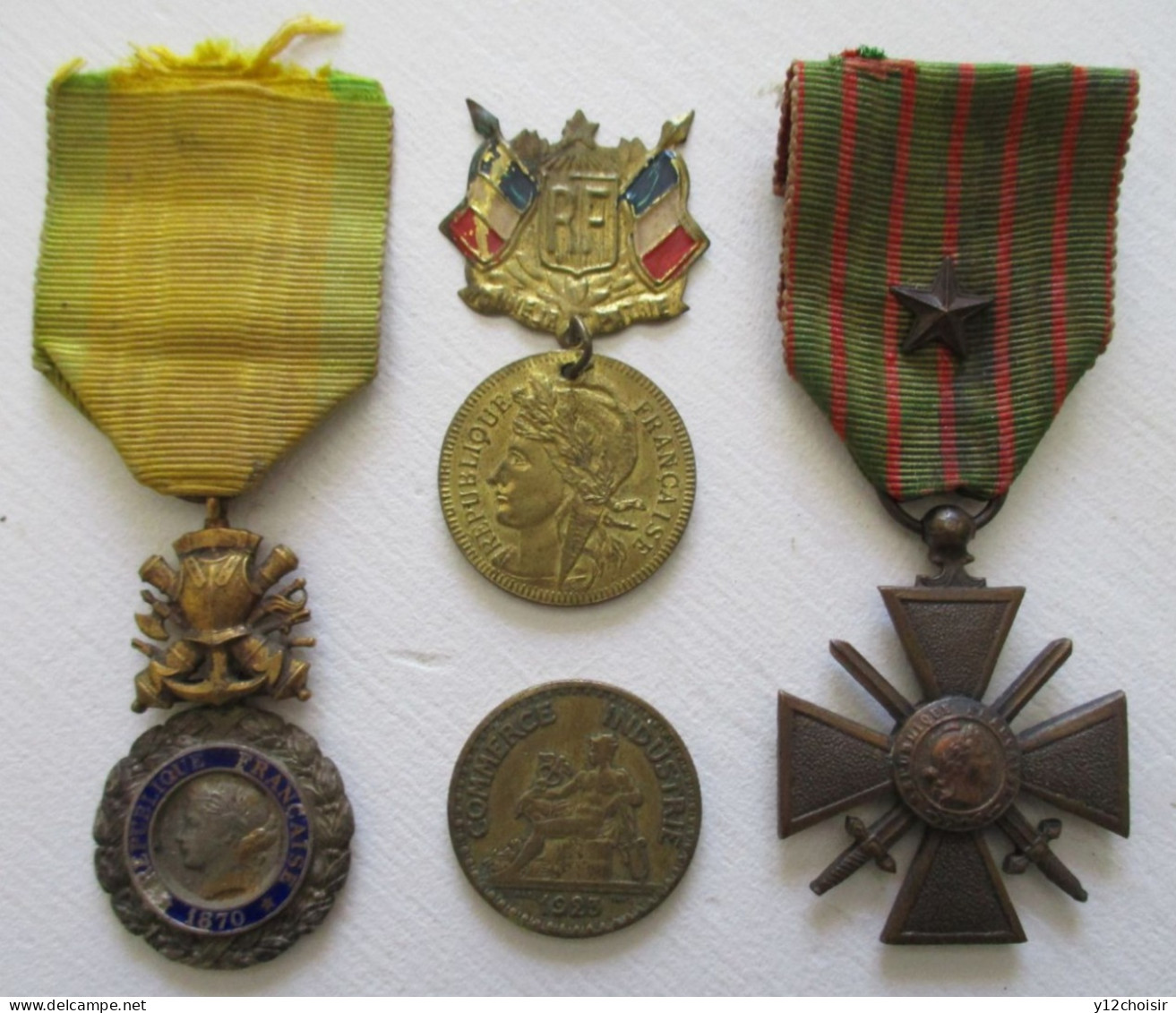 LOT MEDAILLES CROIX DU COMBATTANT 1914 1918 AVEC CITATION ( ETOILE )  MILITAIRE VALEUR ET DISCIPLINE SOUVENIR DE LA FETE - France