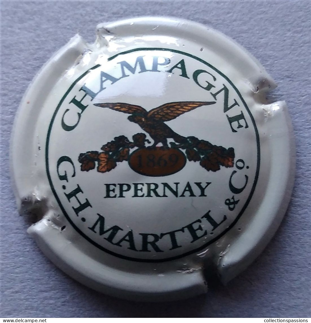 - Capsule De Champagne G.H. Martel - - Martel GH