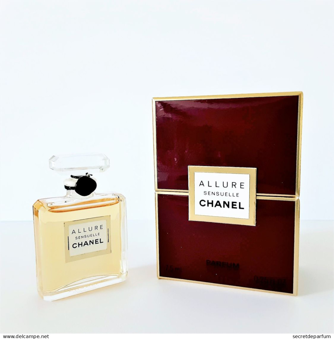 Flacon   ALLURE SENSUELLE  De CHANEL   PARFUM   7.5 Ml  NEUF  + BOITE - Donna