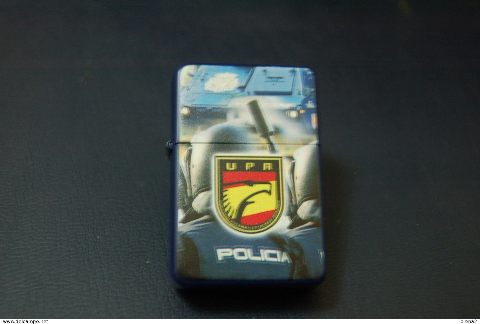 Meche-74. Mechero Imitación Zippo. UPR. Policía Nacional. Meche-75 - Zündholzhalter