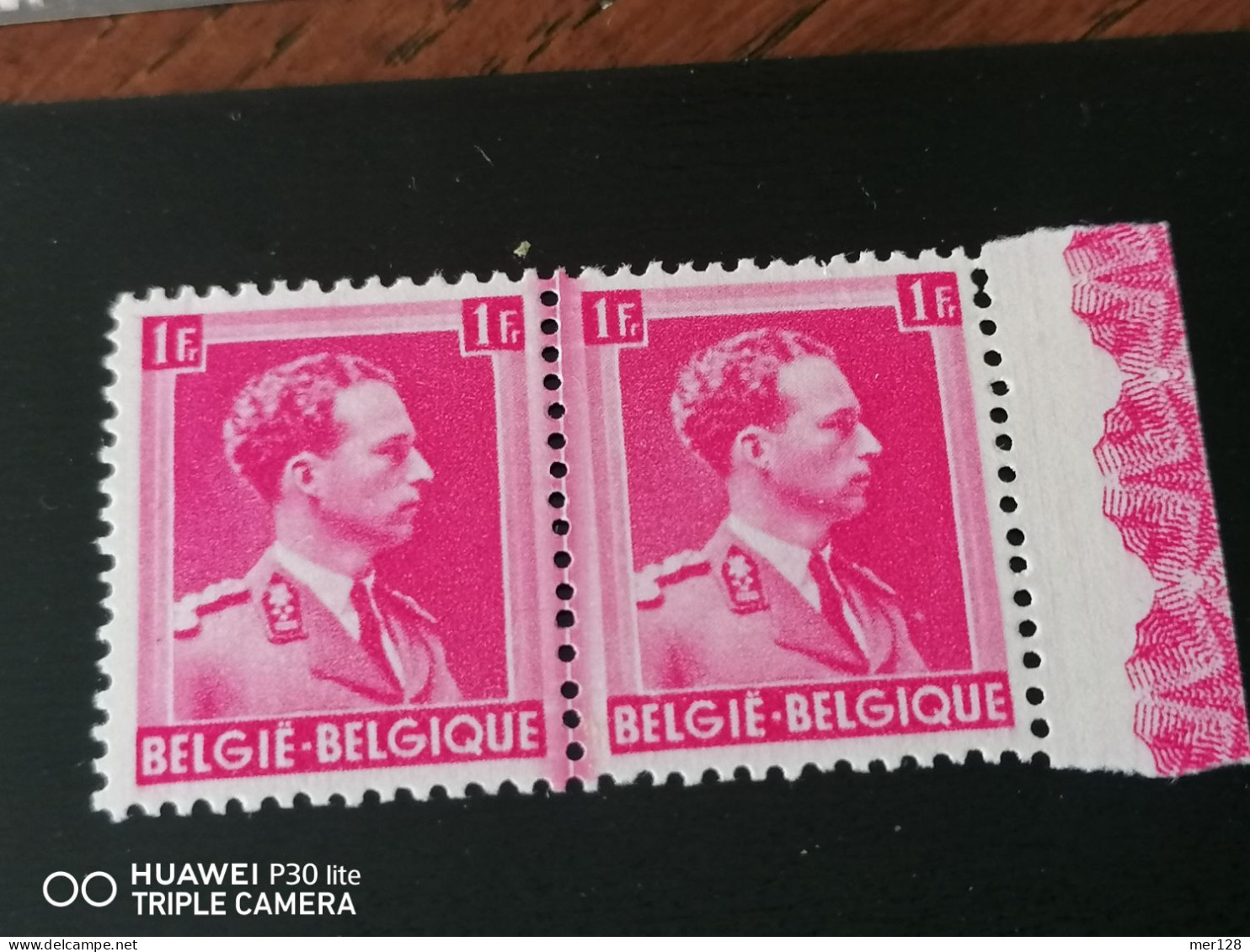 428 ** GEKLEURDE TANDING TUSSEN ZEGELS - 1931-1960