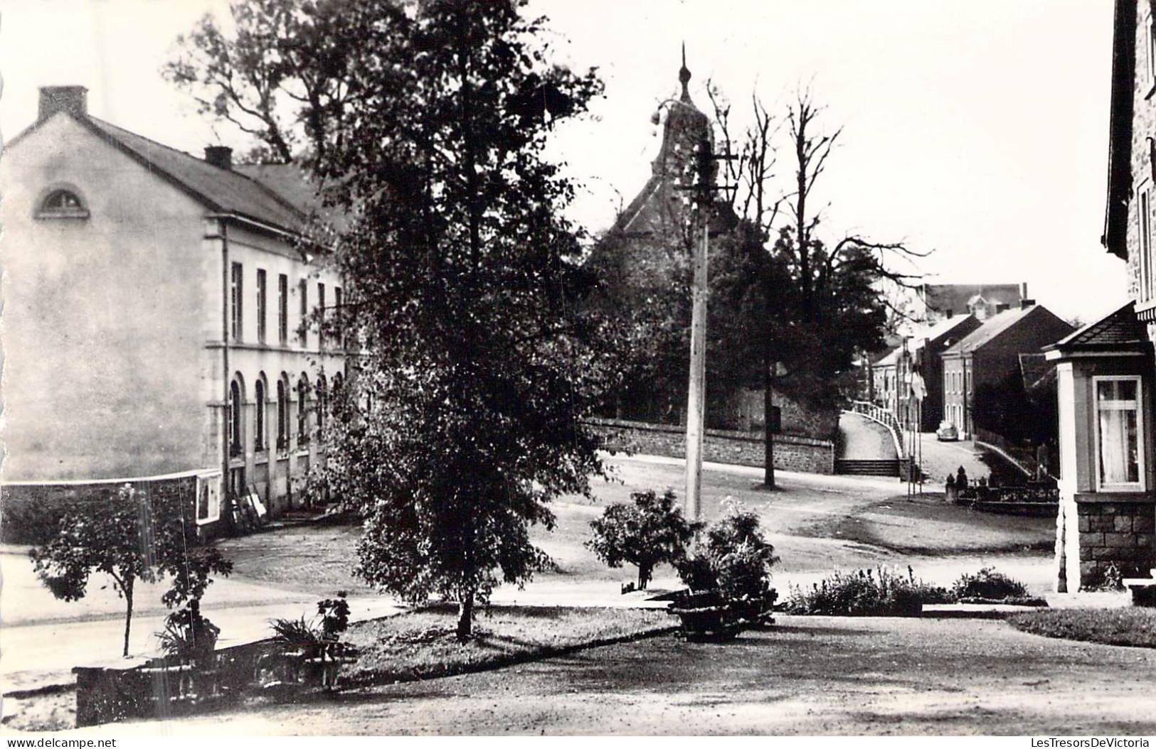 BELGIQUE - NASSOGNE - La Place Communale - Carte Postale Ancienne - Nassogne