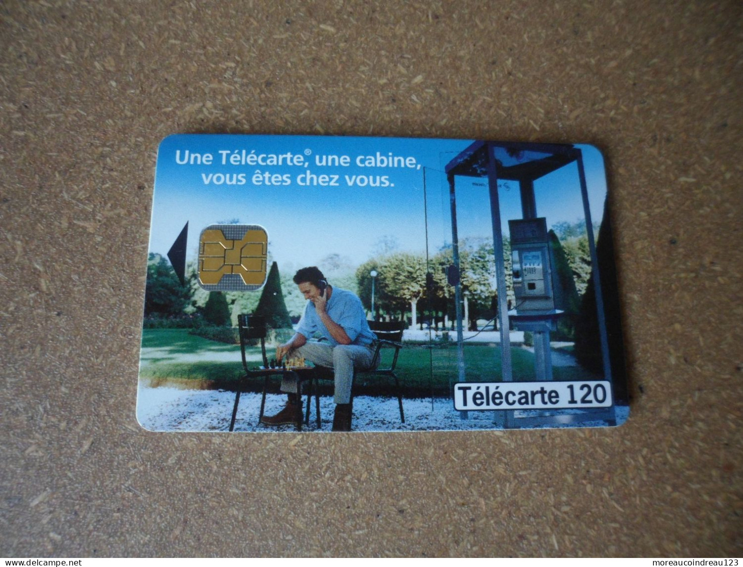 Télécarte Une Telecarte Une Cabine - Opérateurs Télécom