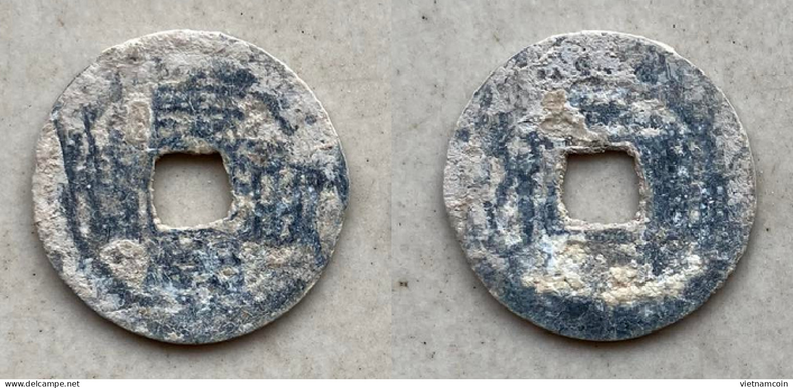 Ancient Annam Coin Rare  Khang Hy Thong Bao (zinc Coin)  THE NGUYEN LORDS (1558-1778) - Viêt-Nam