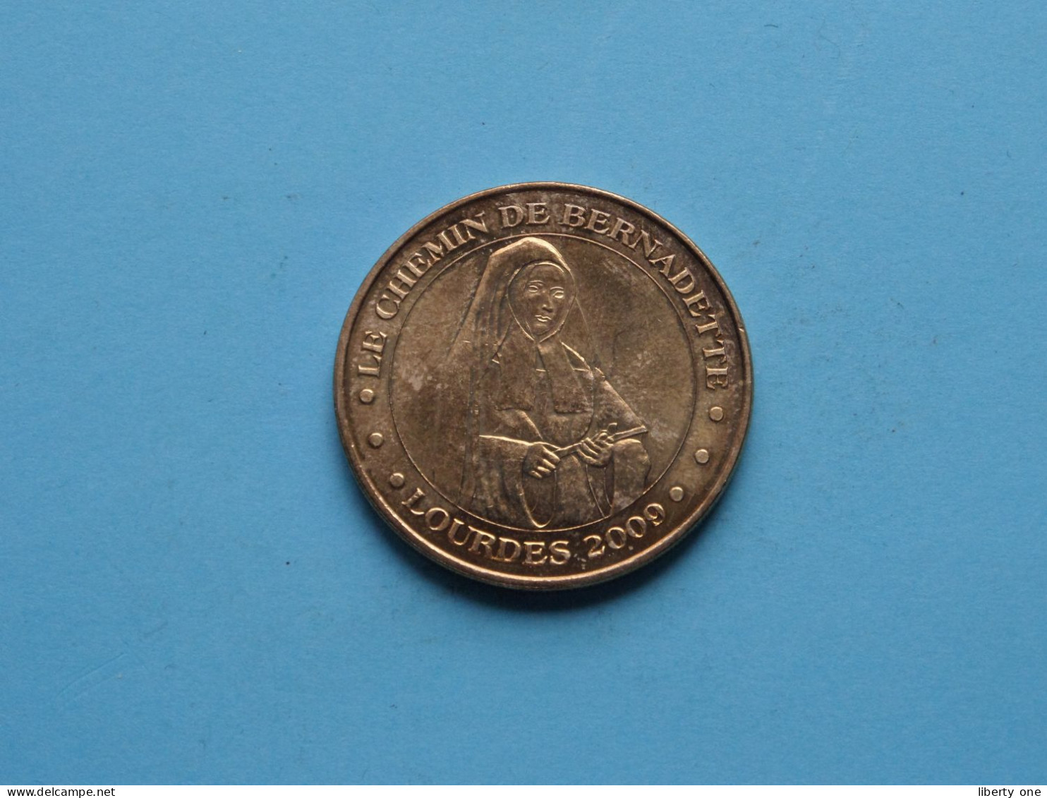 NOTRE-DAME DE LOURDES - LE CHEMIN DE BERNADETTE Lourdes 2009 ( Voir / See > Scans ) 34 Mm. ! - Souvenirmunten (elongated Coins)