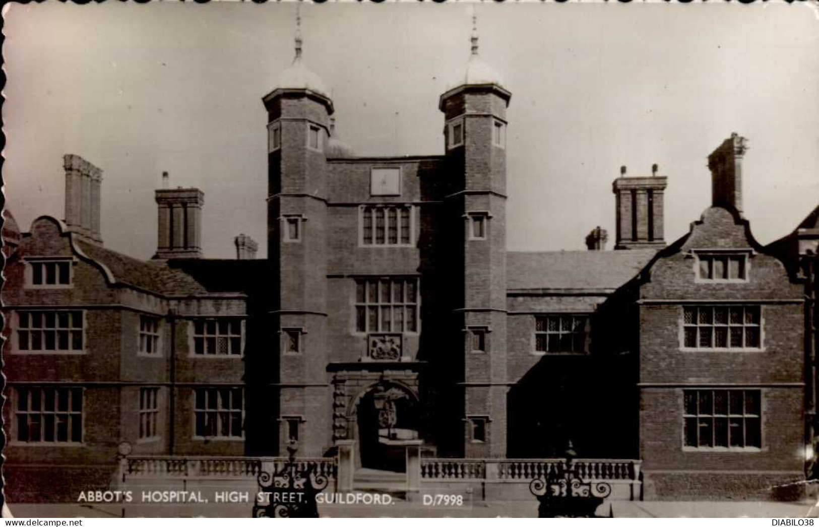 GUILDFORD    ( ANGLETERRE )  ABBOT ' S HOSPITAL , HIGH STREET - Surrey