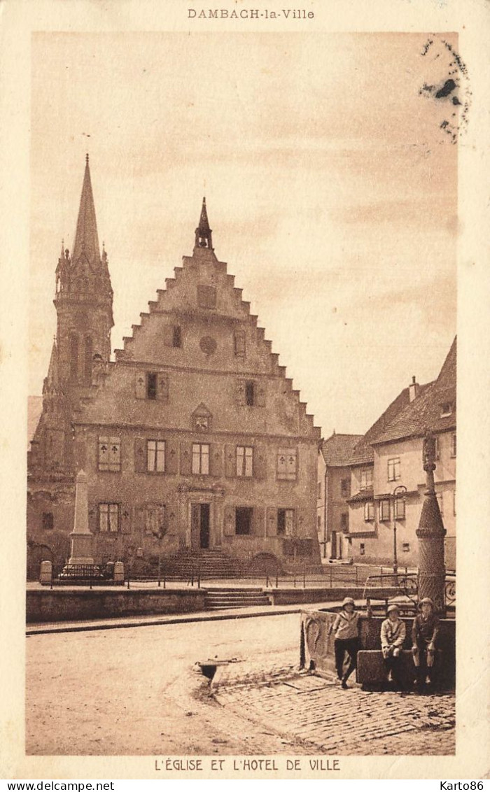 Dambach La Ville * Place De L'église Et L'hôtel De Ville - Dambach-la-ville