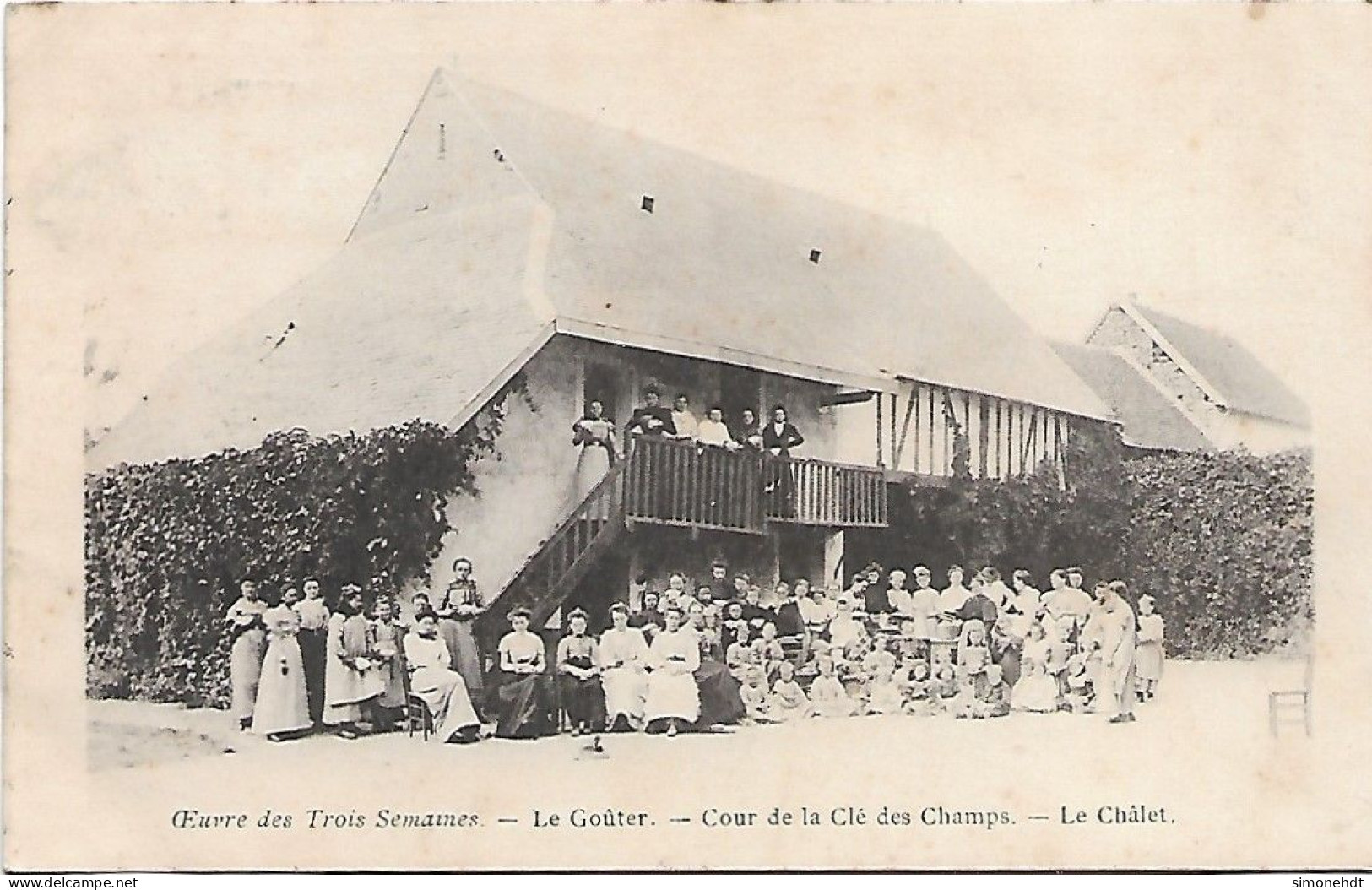 MONTJAVOULT - Oeuvre De Trois Semaines - Le Gouter - Cour De La Clé Des Champs - Le Chalet - Montjavoult