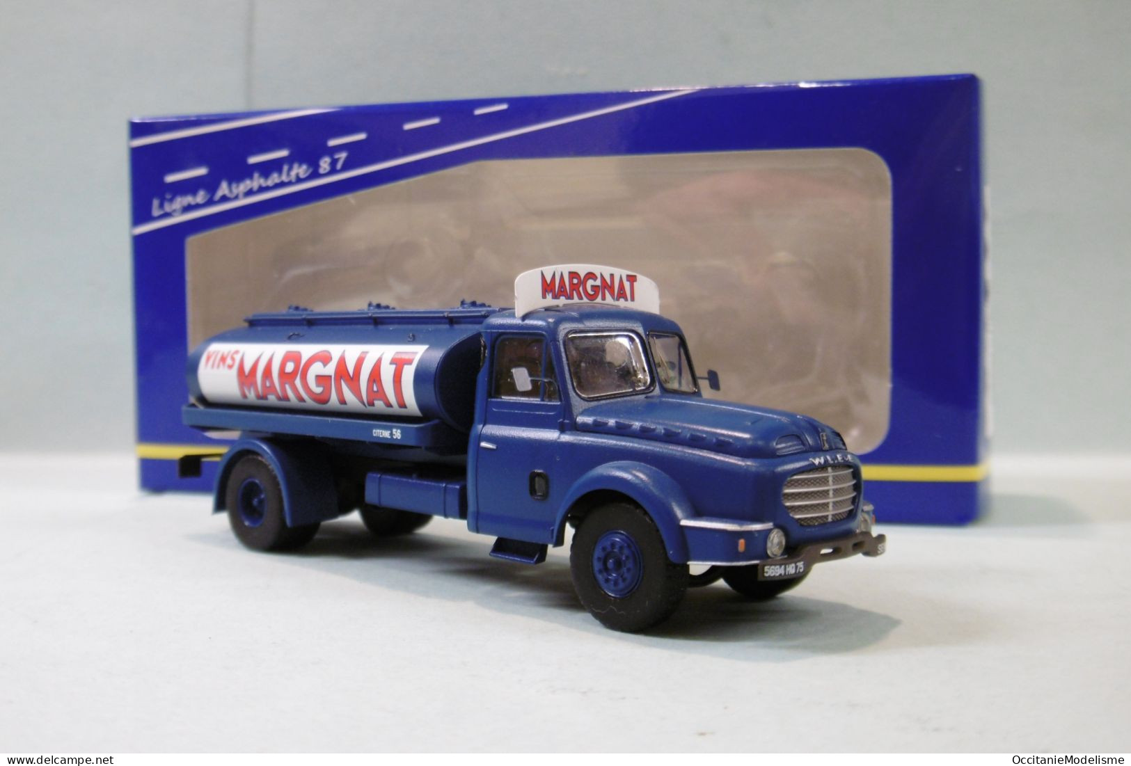 REE - WILLEME Citerne Vin MARGNAT Nez De Requin Réf. CB-072 Neuf NBO HO 1/87 - Road Vehicles