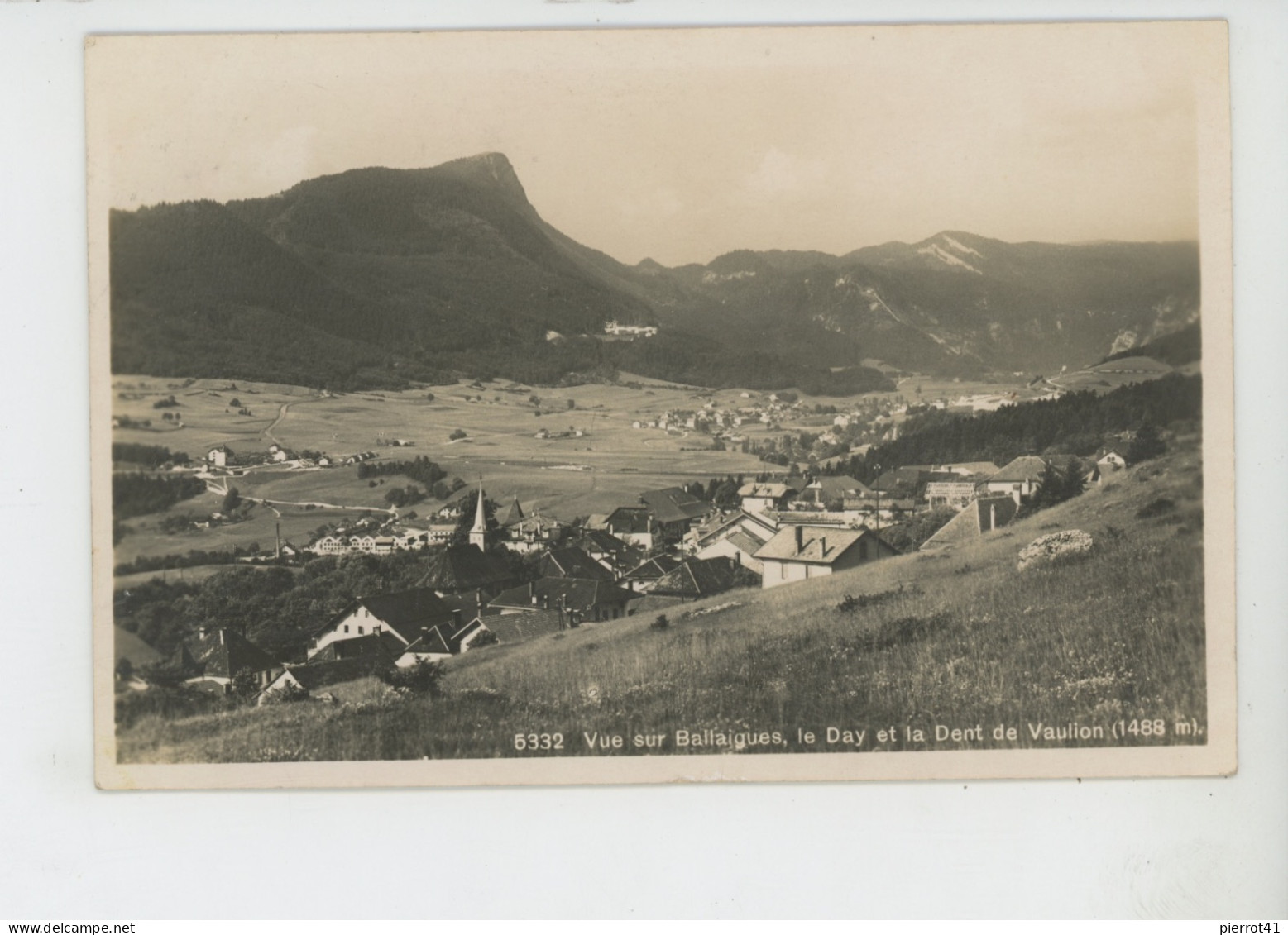 SUISSE - VAUD - Vue Sur BALLAIGUES , Le Day Et La Dent De Vaulion - Ballaigues