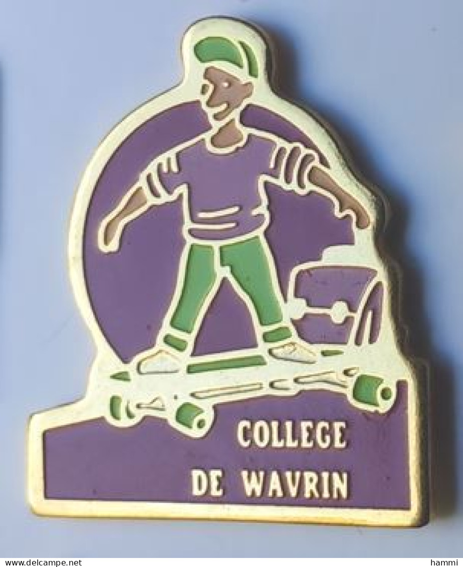 XX613 Pin's école Collège De Wavrin NORD SKATEBOARD Achat Immédiat - Skateboard