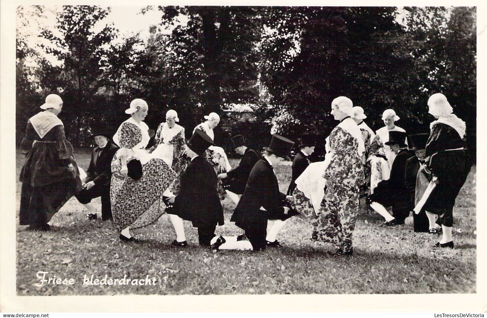 PAYS BAS - Friese Blederdracht - Carte Postale Ancienne - Sonstige & Ohne Zuordnung