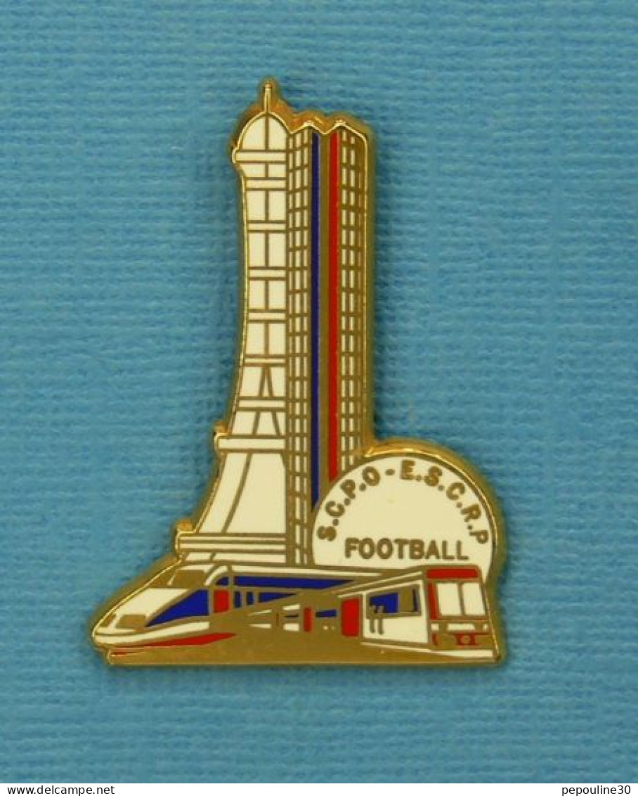 1 PIN'S //  ** CHEMINOTS / S.C.P.O - E.S.C.R.P. / FOOTBALL ** . (Made In France). - TGV