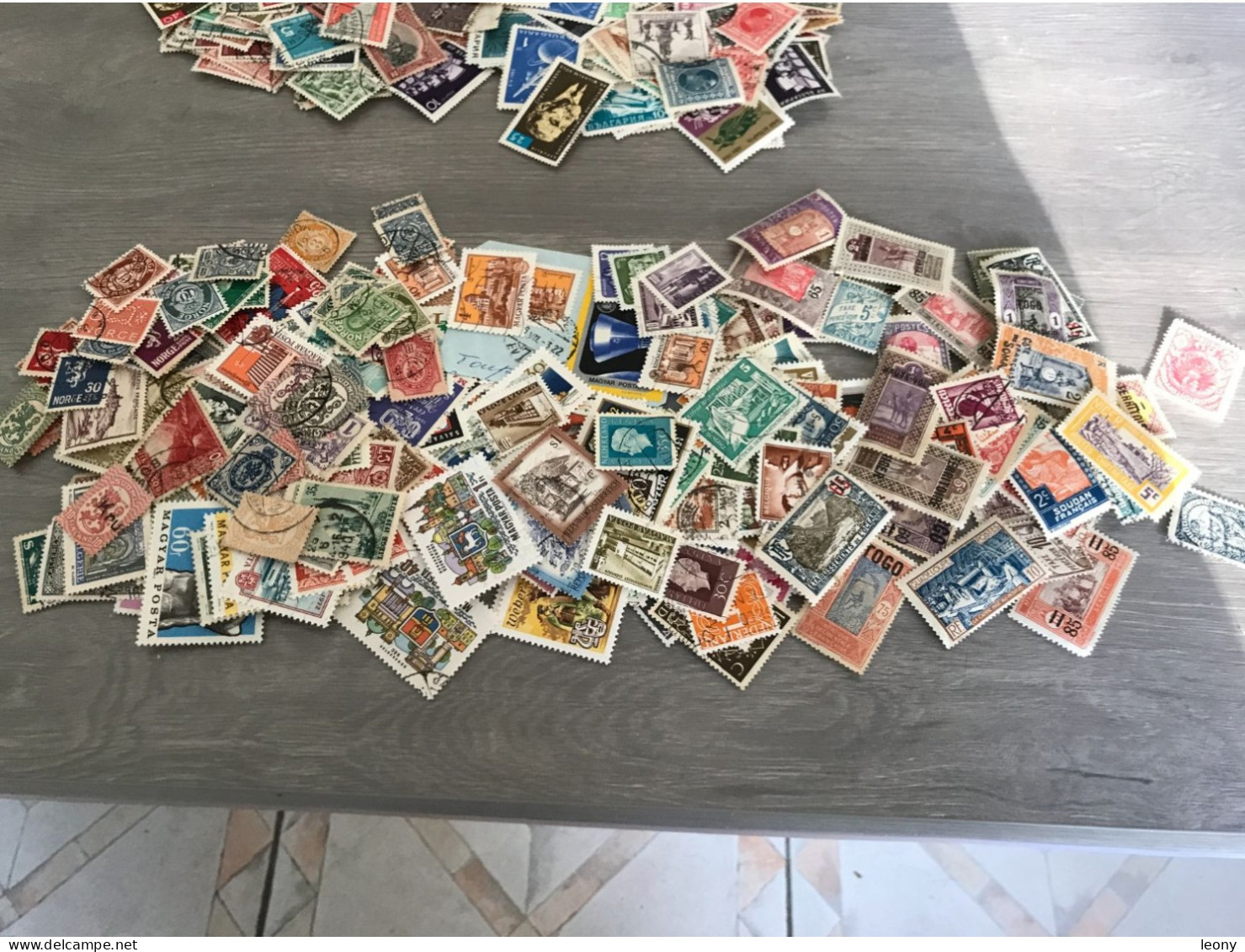 LOT  De  1000   TIMBRES De   DIVERS PAYS   ... Sur Les PLAQUETTES Les TIMBRES Sont NEUFS** - Lots & Kiloware (min. 1000 Stück)