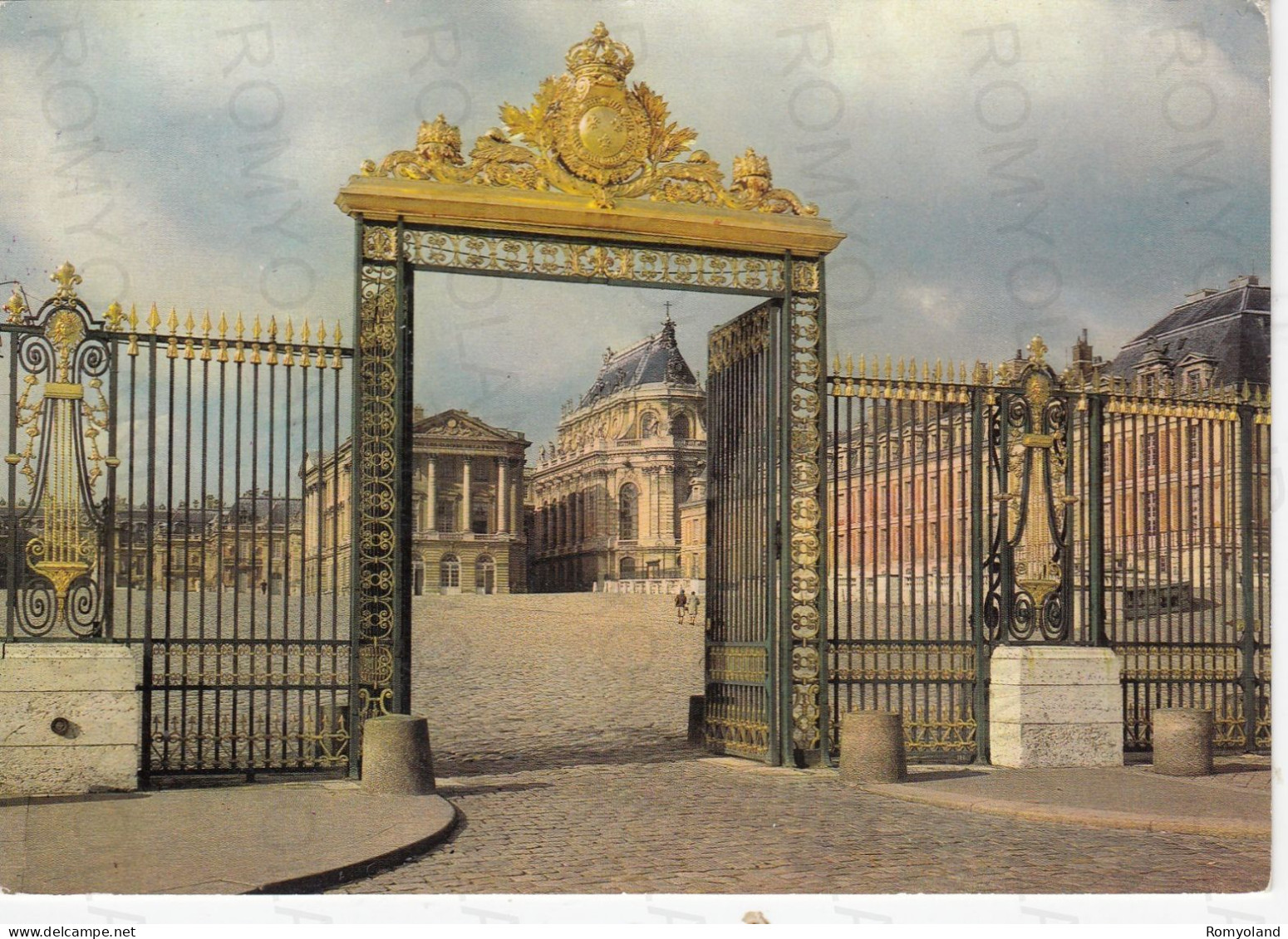 CARTOLINA  VERSAILLES,ILE-DE-FRANCE,FRANCIA-ENTRE DU CHATEAU-LA GRILLE D'HONNEUR-VIAGGIATA 1975 - Ile-de-France