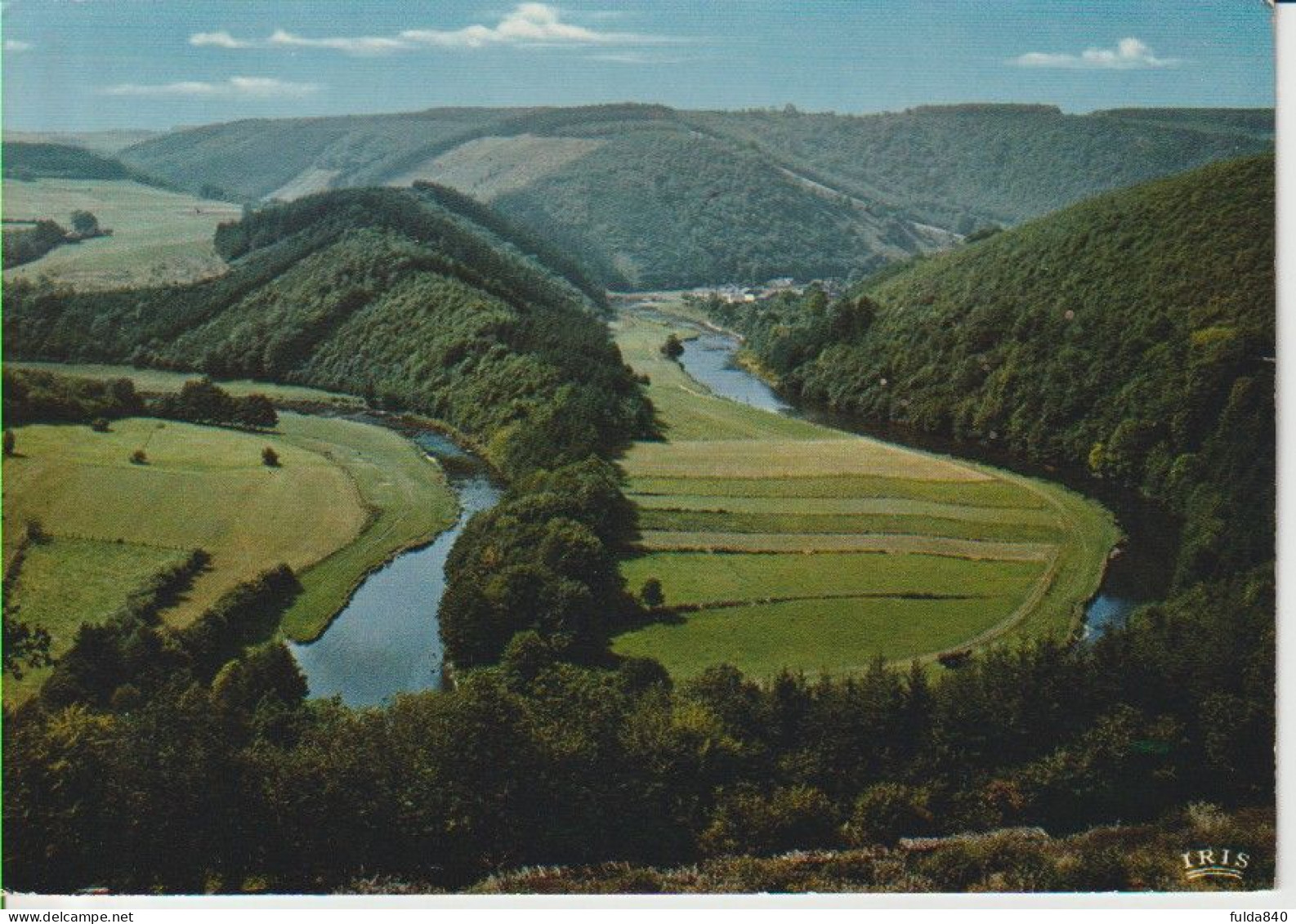 CPM. BELGIQUE.  LES ENVIRONS DE LA ROCHE EN ARDENNE.  L'Ourthe à Maboge. - La-Roche-en-Ardenne