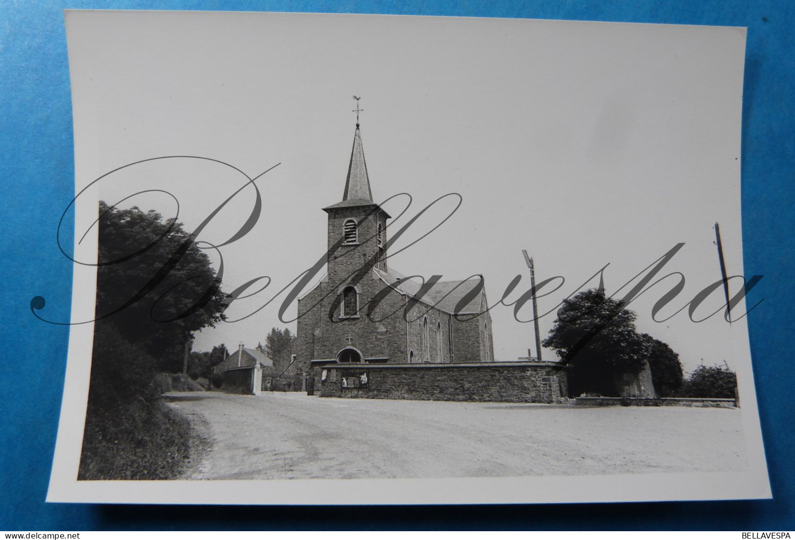 Jallet.  Eglise St Victor  Photo Doka Foto  Pris 08/06/1976 Ohey - Ohey