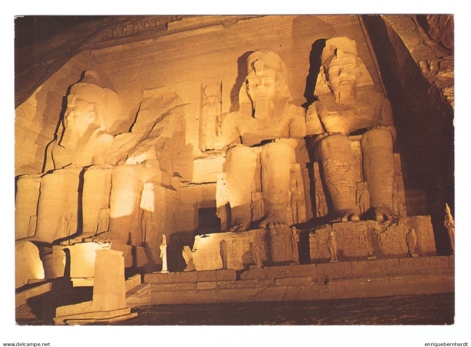 ABU-SIMBEL (EGIPTO) • ABU-SIMBEL TEMPLE ILUMINATED BY NIGHT - Tempels Van Aboe Simbel