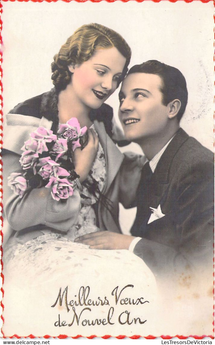 COUPLES - Couple Se Regarde Tendrement - Meilleurs Voeux De Nouvel An - Carte Postale Ancienne - Koppels