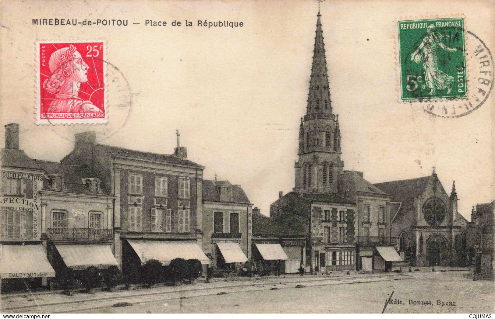 86 - MIREBEAU EN POITOU - S13192 - Place De La République - Eglise - L1 - Mirebeau