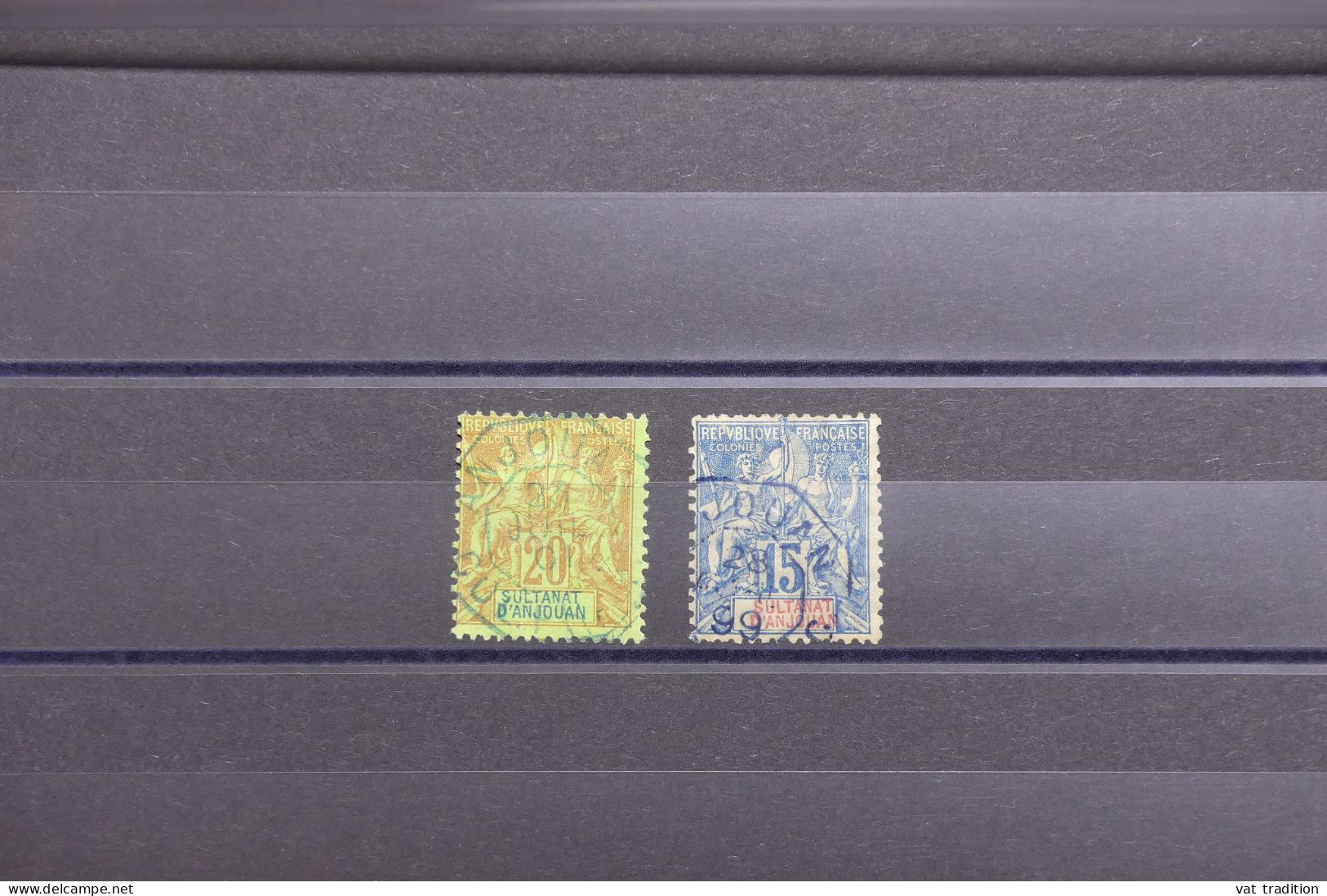 ANJOUAN - 2 Exemplaires Au Type Groupe Avec Oblitérations Hexagonales  - L 142993 - Used Stamps