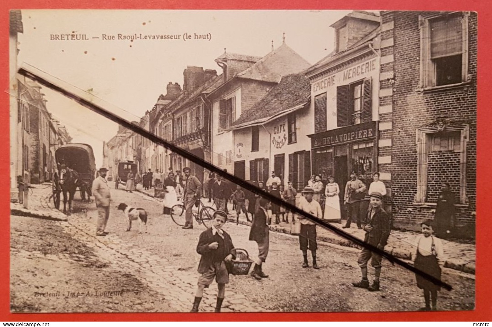 CPA -  Breteuil - Rue Raoul Levasseur -(Le Haut ) - Breteuil