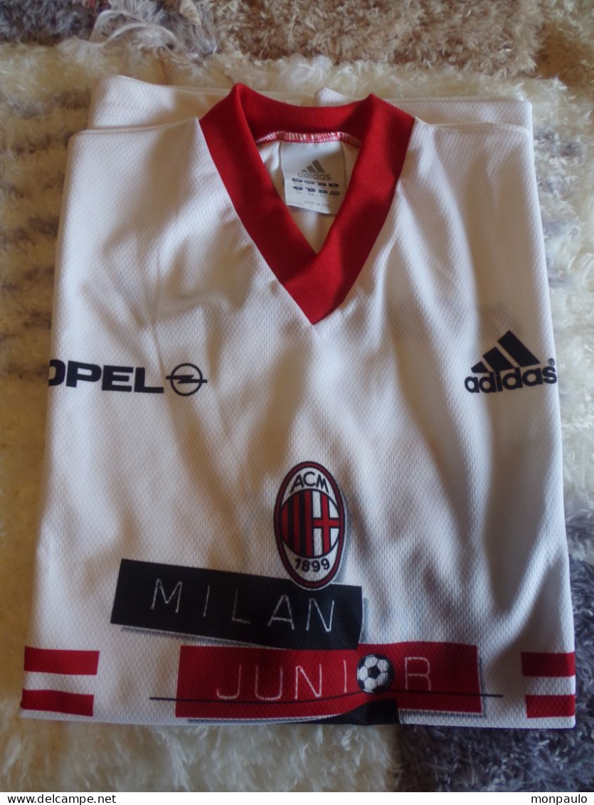 Sport. Football. Habillement. Maillot De Football Blanc, équipe Milan Junior Camp (taille 10ans) (marque Adidas) - Habillement, Souvenirs & Autres